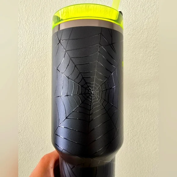 NWT Stanley Halloween Spider Design Web Glow Quencher H20 Flowstate 40 oz - Picture 7 of 9